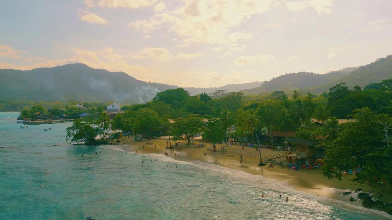Los Robles Capurgana Hotel Luaran gambar
